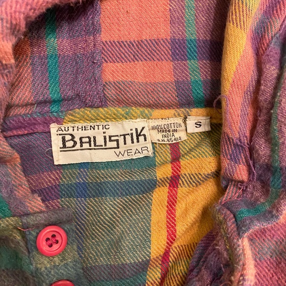 vintage rainbow flannel button up hoodie! - Picture 9 of 9